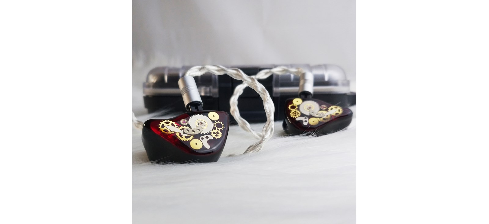 Custom İn‑Ear Monitor (CİEM): Kulağa Özel, custom in‑ear monitor, CIEM, kişiye özel kulaklık, özel yapım kulak içi kulaklık, yüksek kaliteli ses, kulak izi kulaklık, ses izolasyonu, müzisyen kulaklığı, sahne kulaklığı, stüdyo monitörü, konforlu kulaklık